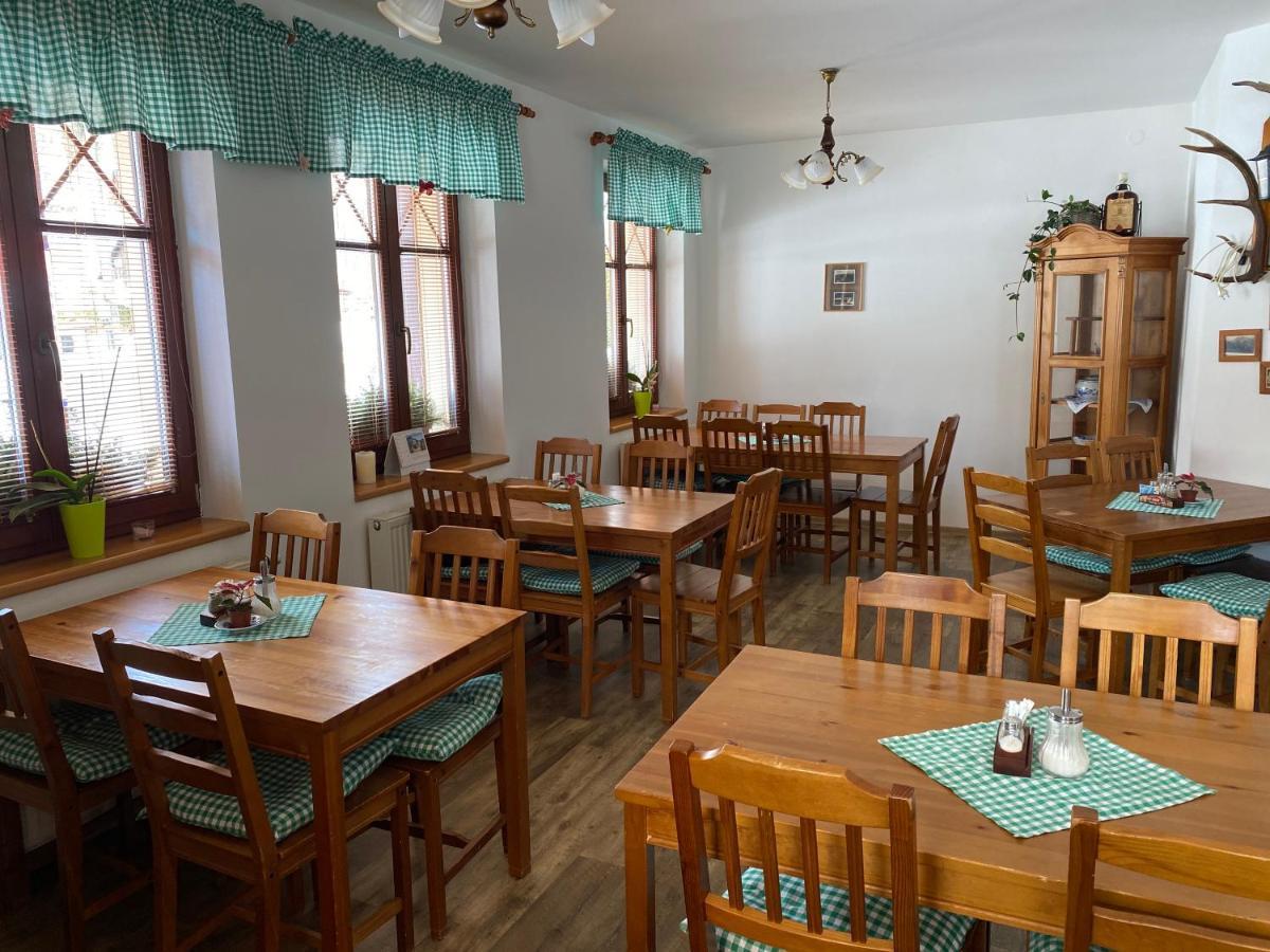 Pension Holiday Vrchlabí Exterior foto